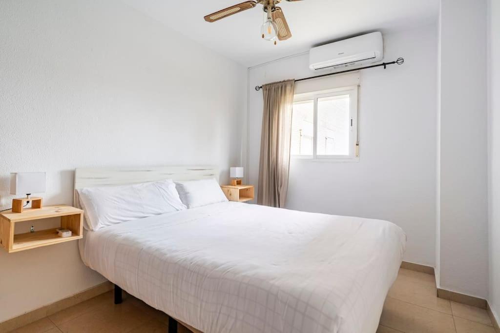 Centric And Spacious Flat With Free Car Park Daire Sevilla Dış mekan fotoğraf